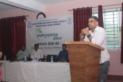 Cheif-Guest-MLA-P-Rajeev-Adressing-Students-22